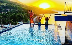 Bali Waenis Sunset View Hotel&Restaurant
