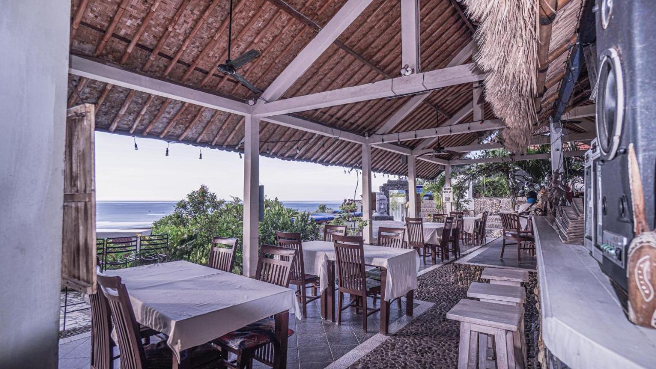 Waenis Sunset View Hotel And Restaurant, Amed, Bali Exterior foto