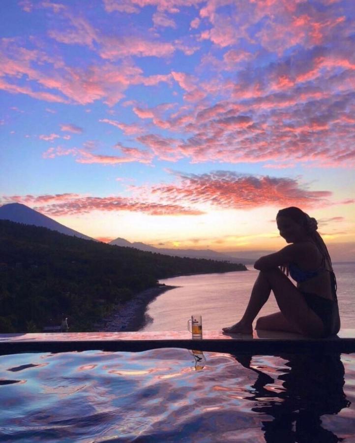 Waenis Sunset View Hotel And Restaurant, Amed, Bali Exterior foto