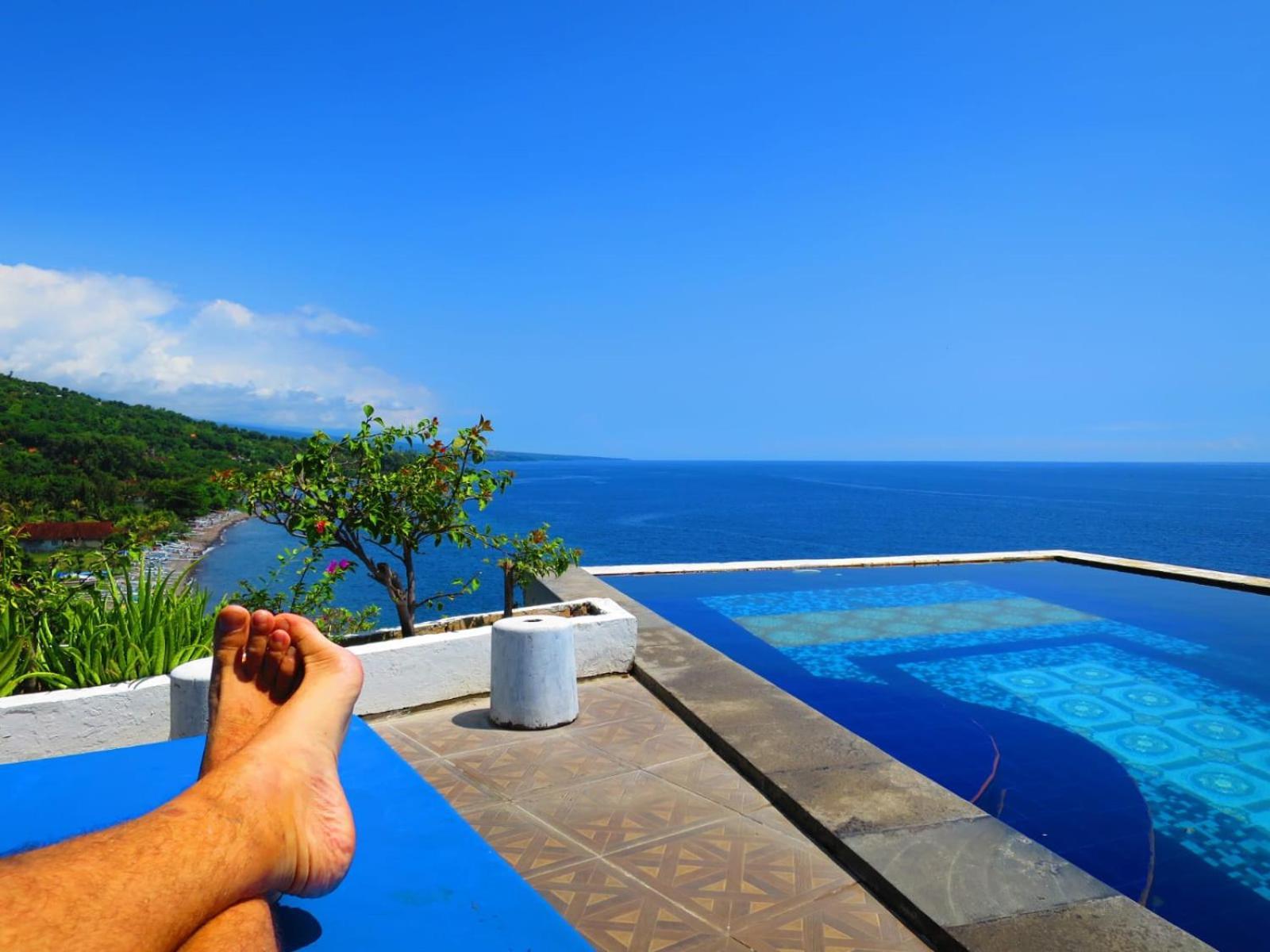 Waenis Sunset View Hotel And Restaurant, Amed, Bali Exterior foto