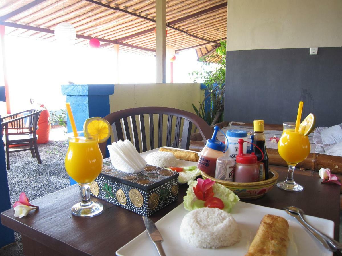 Waenis Sunset View Hotel And Restaurant, Amed, Bali Exterior foto